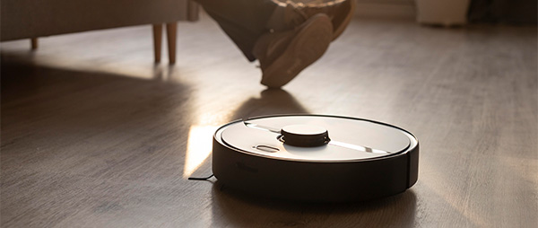 IoT-powered robot vacuum in smart home