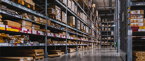 Smart shelves in warehouses